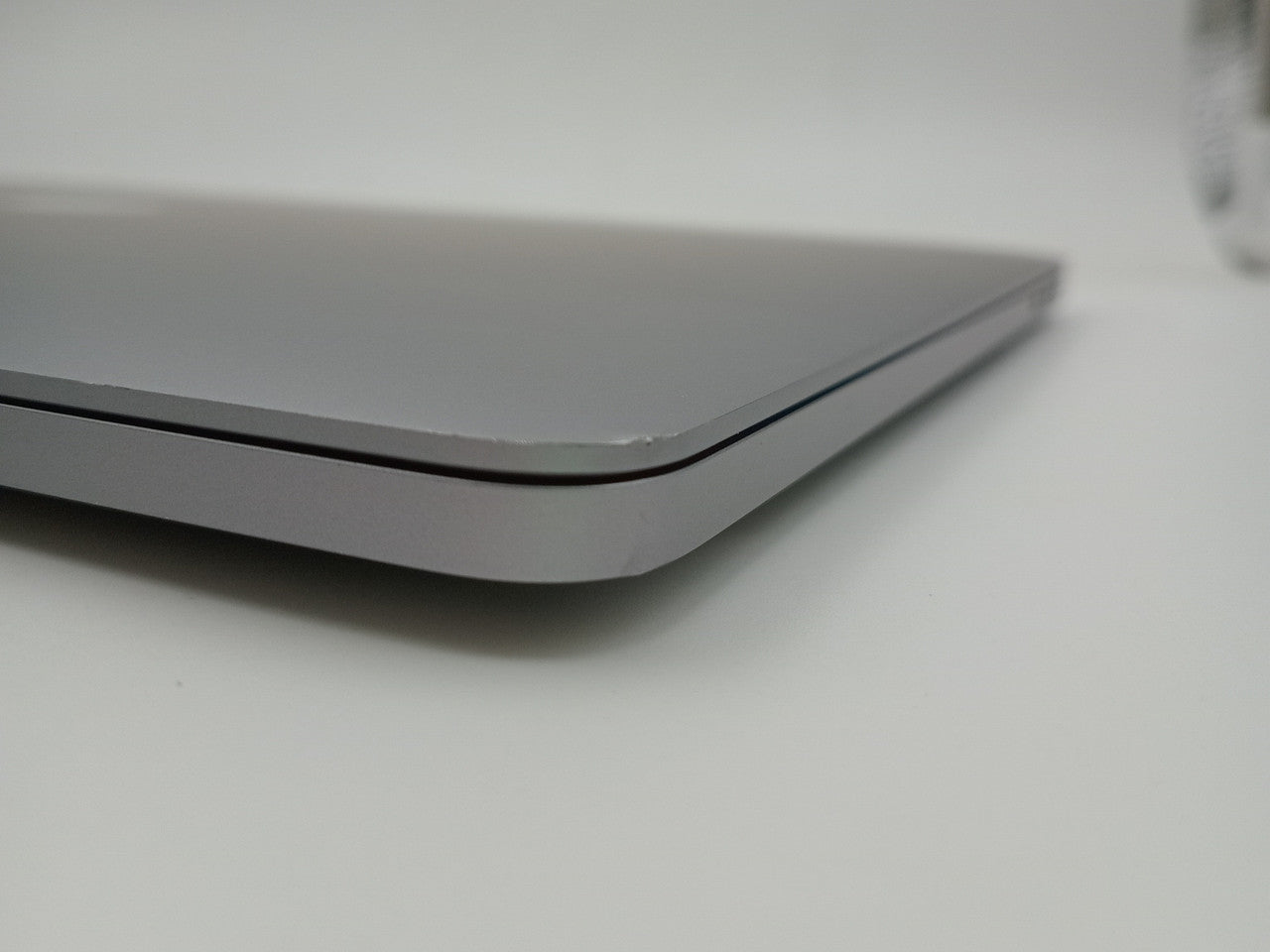 Apple Apple MacBook Pro 13-inch, A1989 Mid 2019 i5 Quad- Refurbished