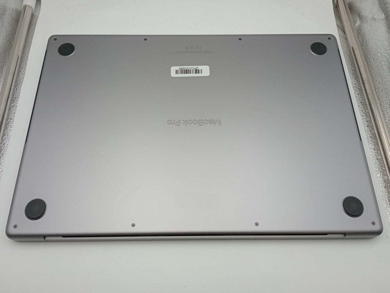 Apple MacBook A2485 M1 Pro 16-inch 2021 - Gold Essential - JUST PC's