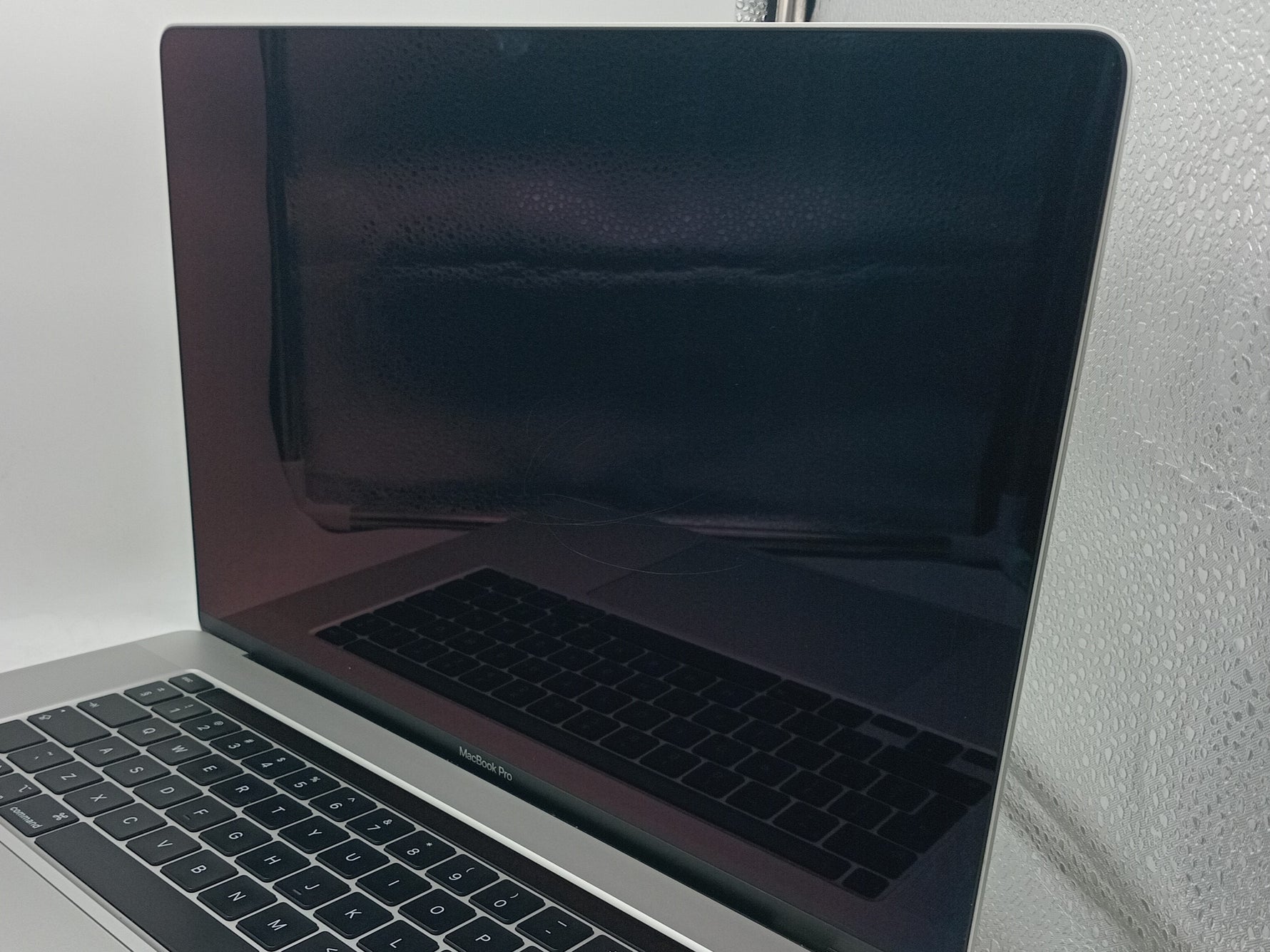 Apple MacBook Pro 16-inch, A2141 Late 2019 i7 6-Core
