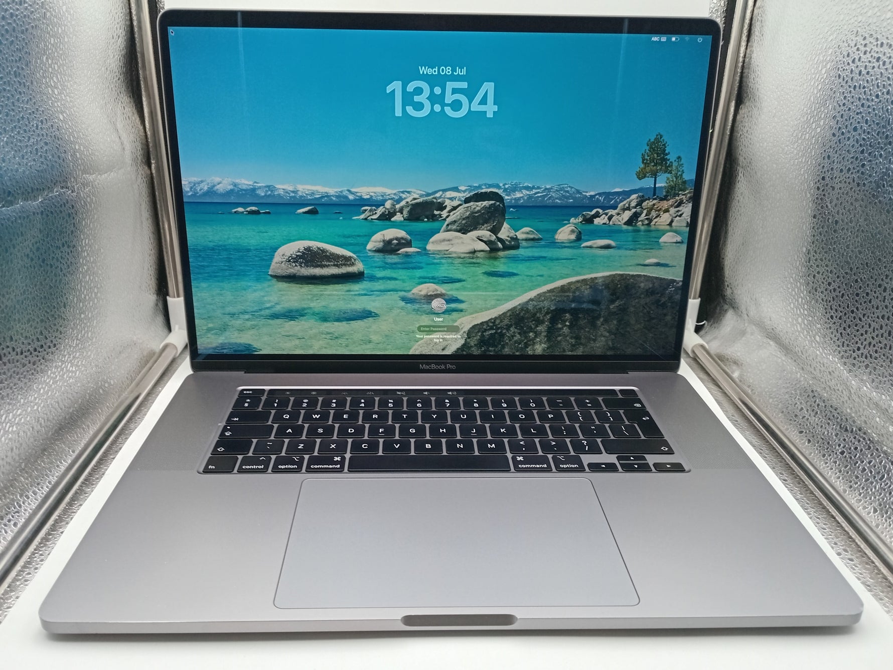 Apple MacBook Pro 16-inch, A2141 Late 2019 i7 6-Core